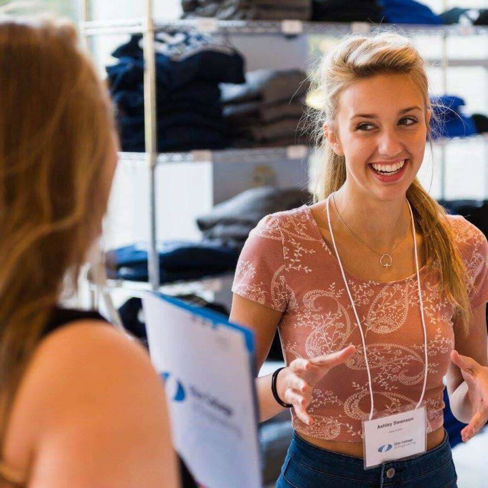 Meet your Posher, Ashley